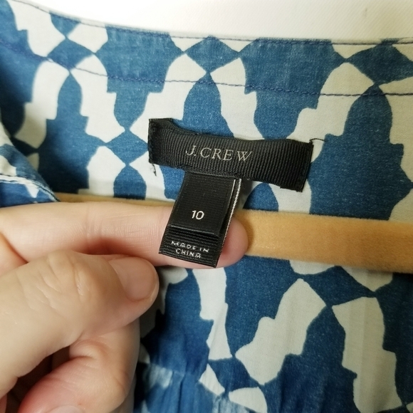 J. Crew Peasant Top Tie Neck Blue White Geometric Design‎ Cotton Size 10 EUC - Picture 9 of 12